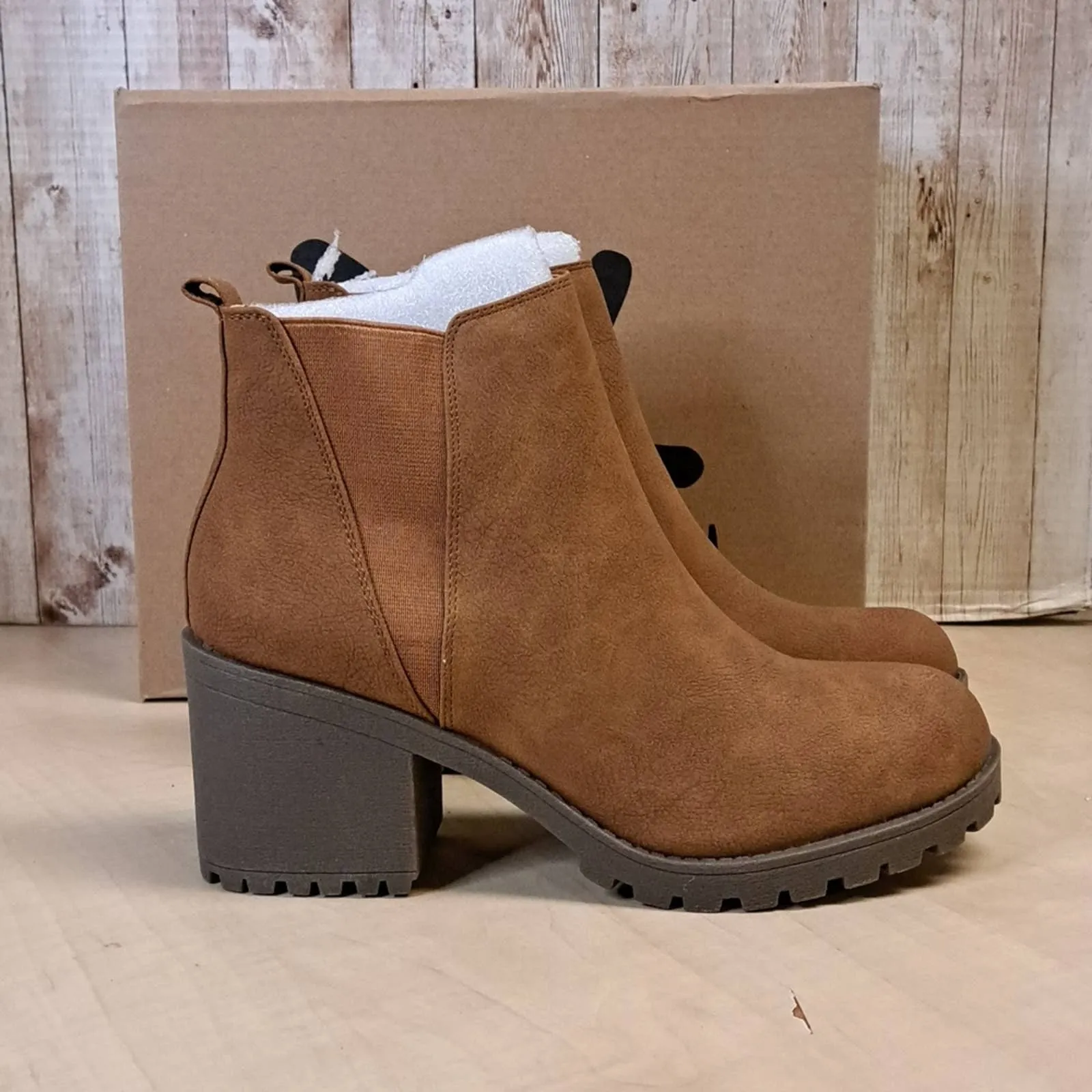 Dirty Laundry womens Lisbon boots, Walnut Tumbled