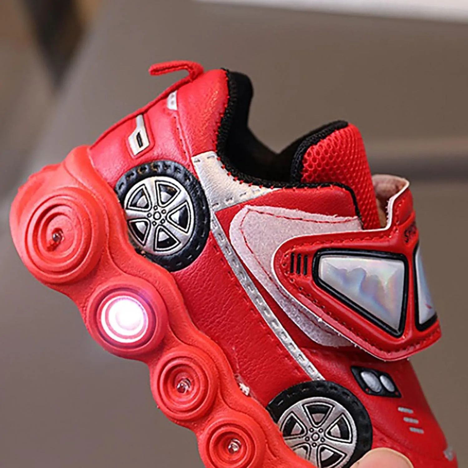 Girls Light Up Laceless Running Shoes Light Up Sneakers for Girls Boys Tennis Shoes Wide Shoes for Toddler Boys