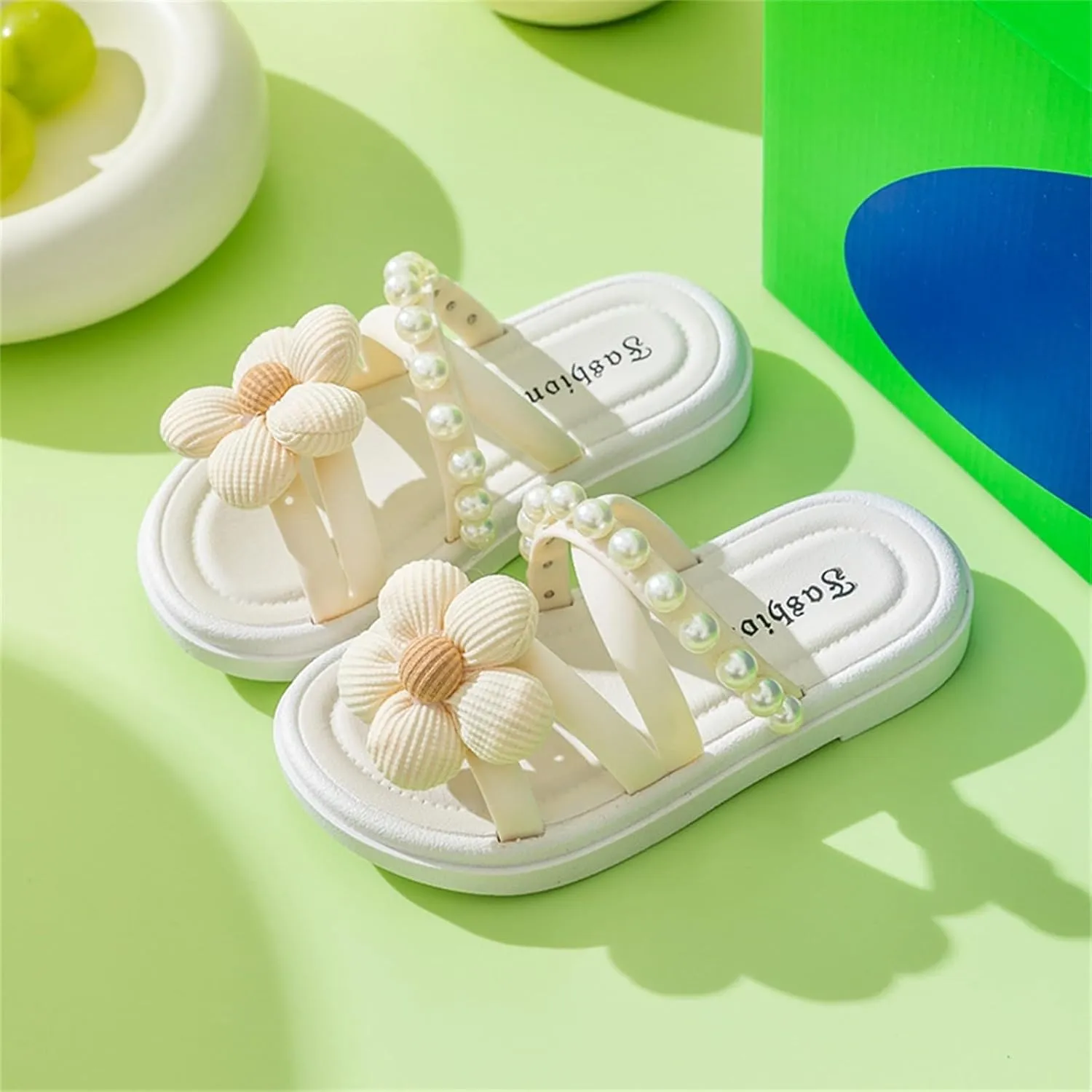 Girls Soft House Slippers Open Toe Breathable Cozy Comfy Home Shower Shoes 3D Flowers Sweet Holidays Beach Shoes
