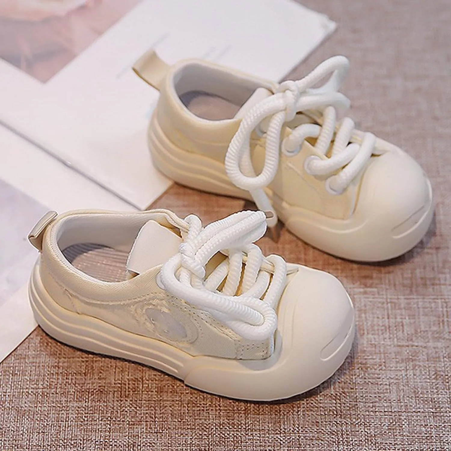 Kids Boys Girls Wide Toe Sports Shoes Solid Color Flat Bottom Low Top Lace-up Casual Outdoor Walking Sneakers