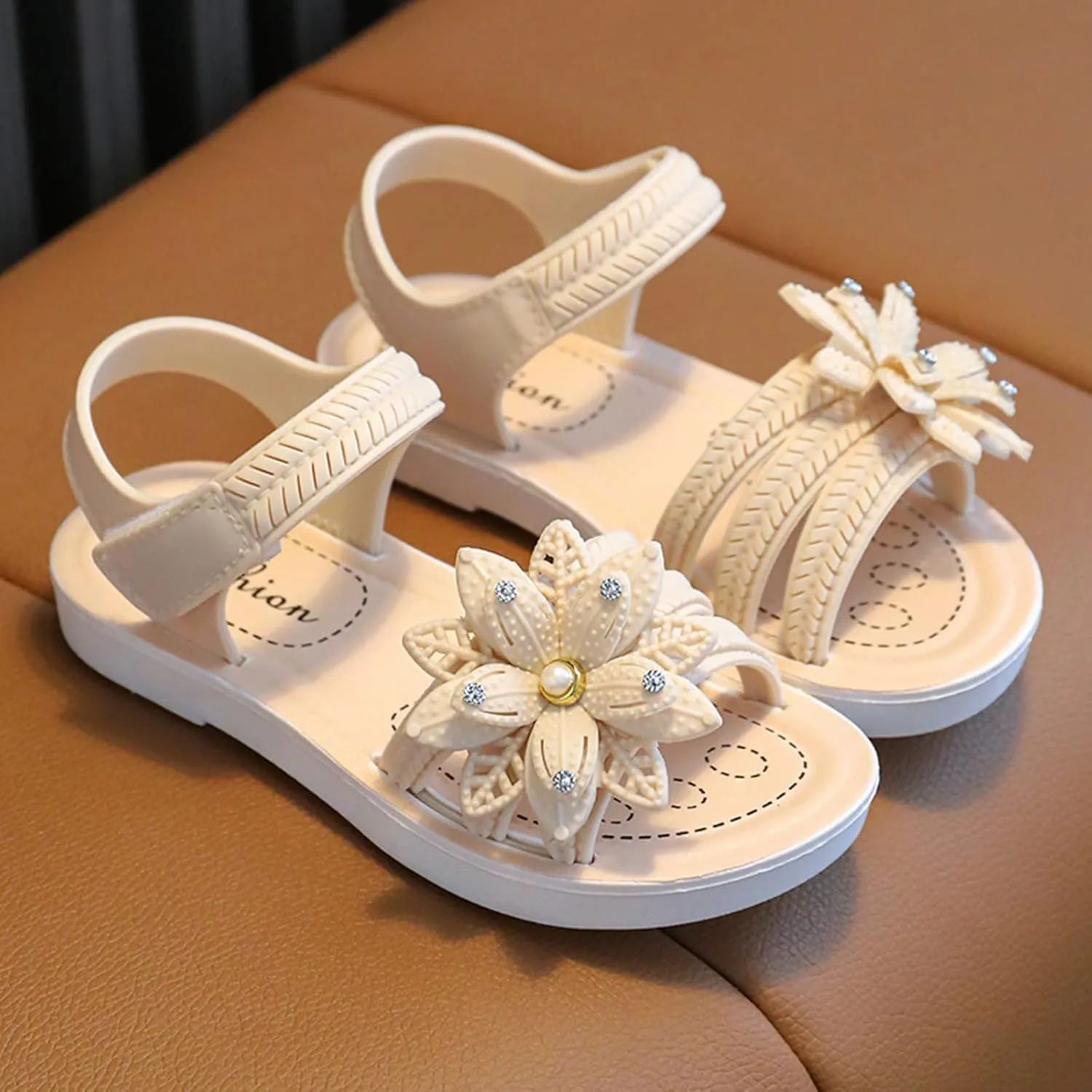 Kids Girls Summer Casual Sandals Cute Baby Kids Soft Flower Pearl Strap Non Slip Open Toe Fashion Trendy Shoes