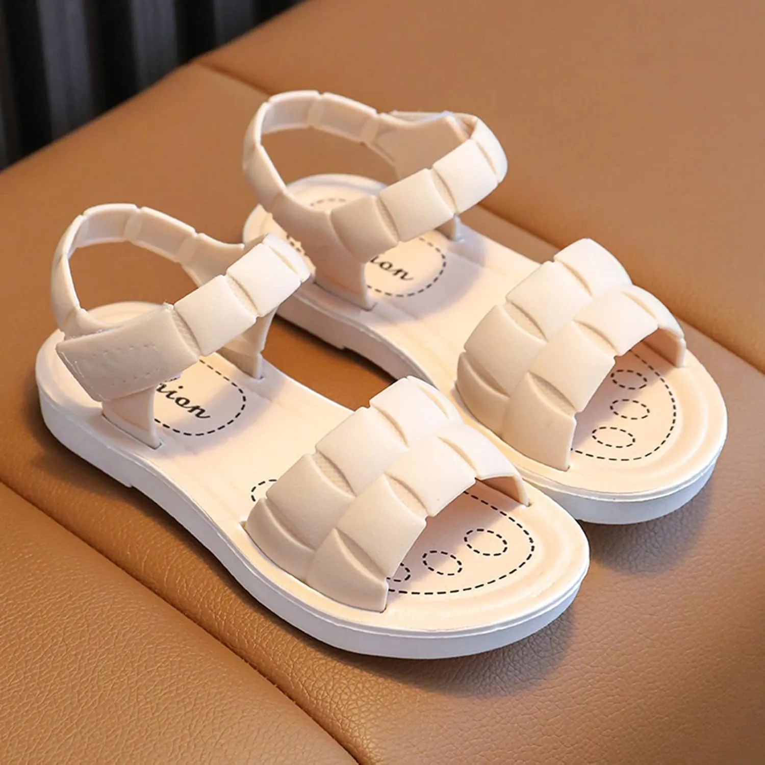 Kids Girls Thick Sole Comfy Soft Beach Sandal 2025 Summer Fashion Comfortable Anti Slip Outdoor Casual Dress Shoes
