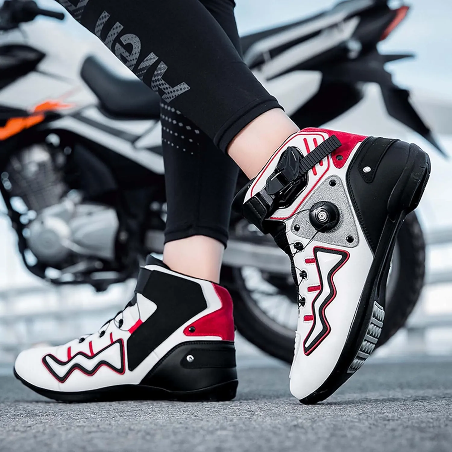 Mens Fashion Motorcycle/Motorbike Boots Crash Protection Stylish short Ankle Racing Adventure Off Road Touring Sports Safety Shoes Reinforced Street Riding Shoes Ankle Support, Anti-Slip Sole