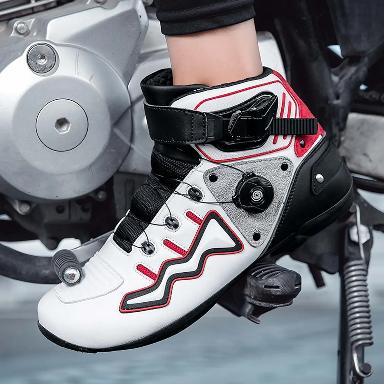 Mens Fashion Motorcycle/Motorbike Boots Crash Protection Stylish short Ankle Racing Adventure Off Road Touring Sports Safety Shoes Reinforced Street Riding Shoes Ankle Support, Anti-Slip Sole
