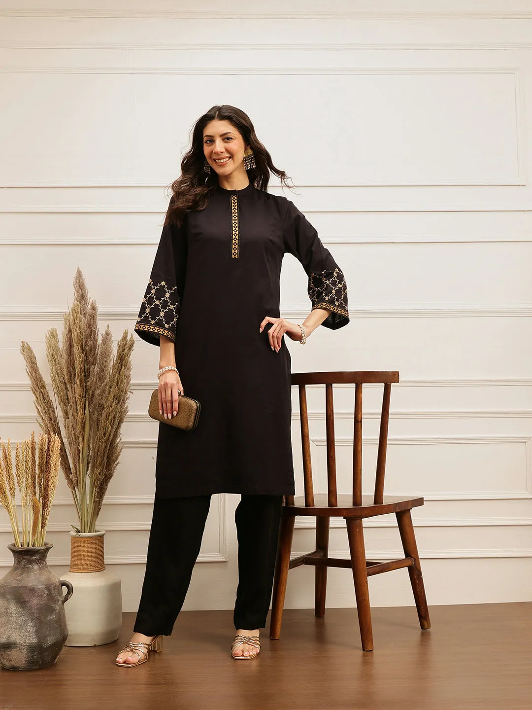 Midnight Elegance Embroidered Kurta Set