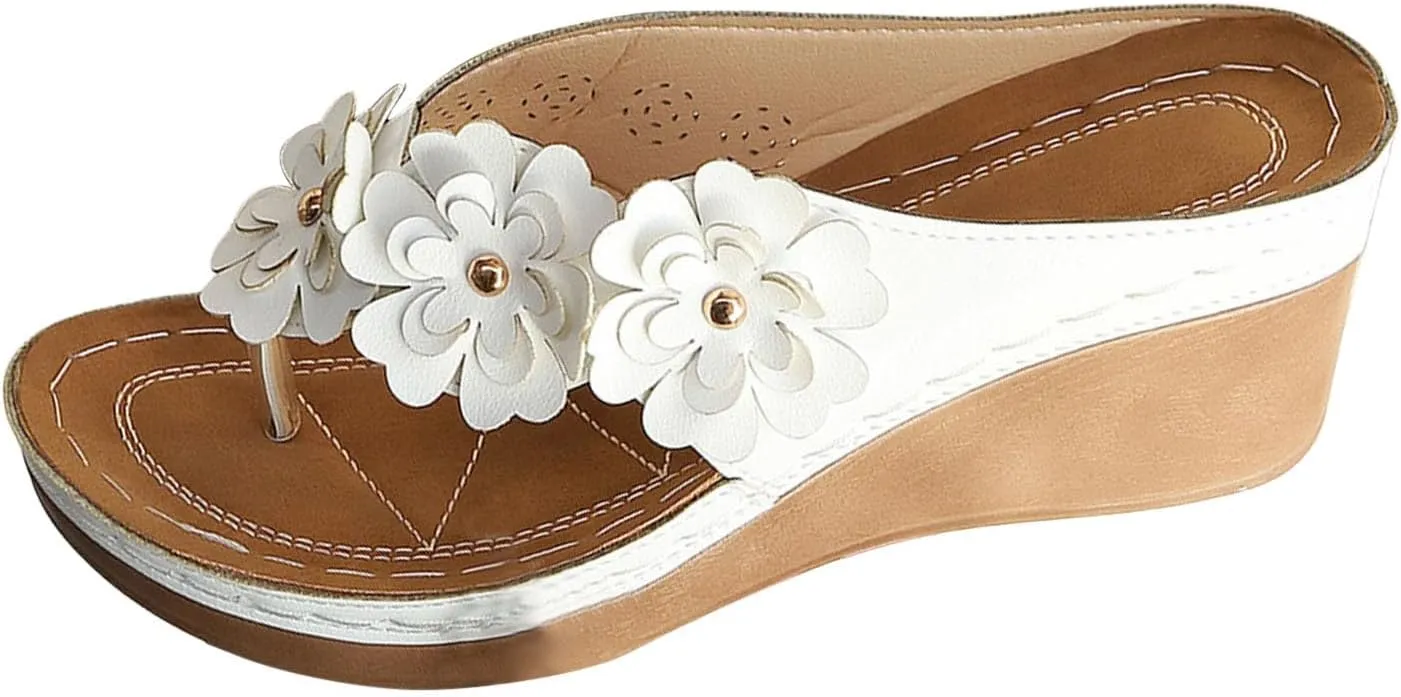 Stylish Women's Slip-On Slippers with Toe Post Design Casual Wedge Sandals for Beach Parties and Daily Wear